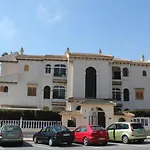 Apartment Residencia Alhambra Cisnes *