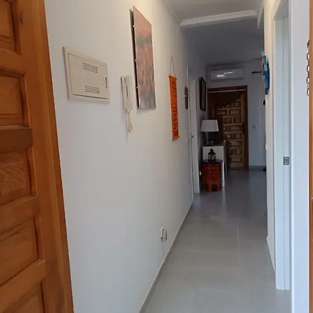 Residencia Alhambra Cisnes * Торевьиа